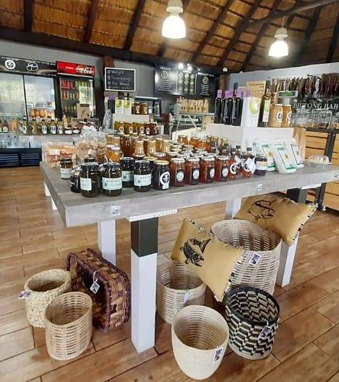 stellas farm deli